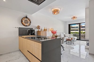 o1jmmc4u9817dng6na60esq14813l