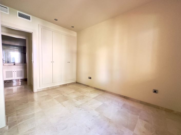 Image No.16-1 Bed Apartment for sale