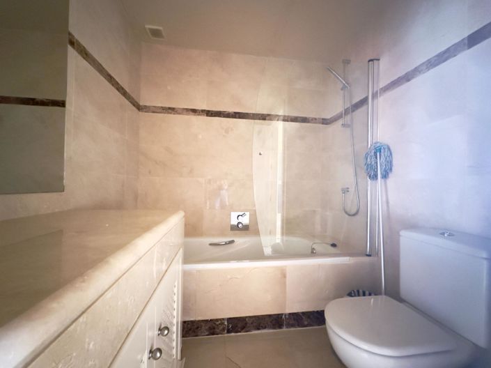 Image No.20-1 Bed Apartment for sale