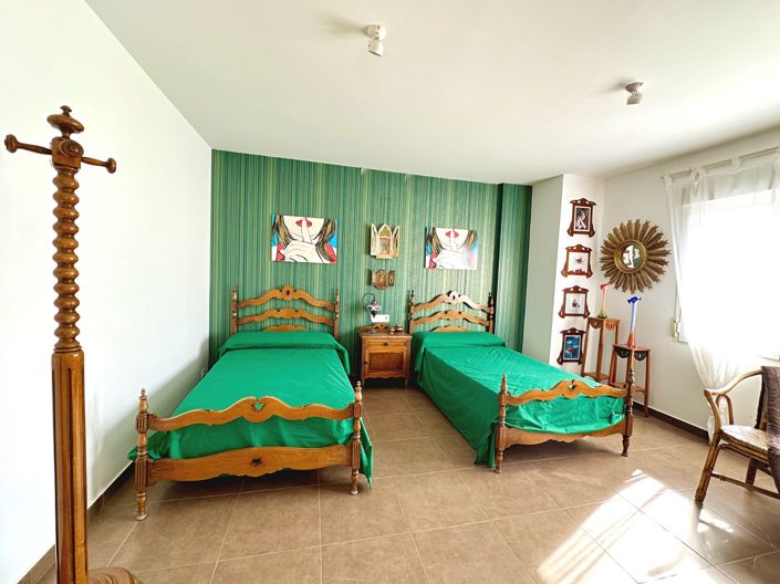 Image No.12-2 Bed Apartment for sale