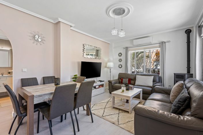 Image No.10-3 Bed Villa for sale