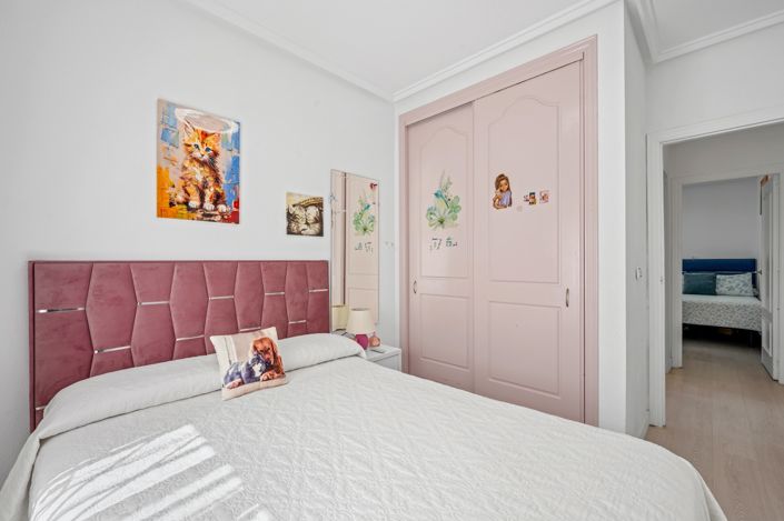 Image No.20-3 Bed Villa for sale