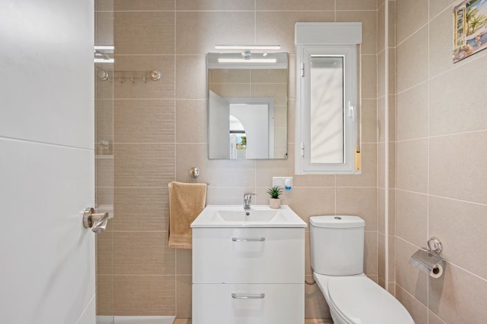 Image No.21-3 Bed Villa for sale