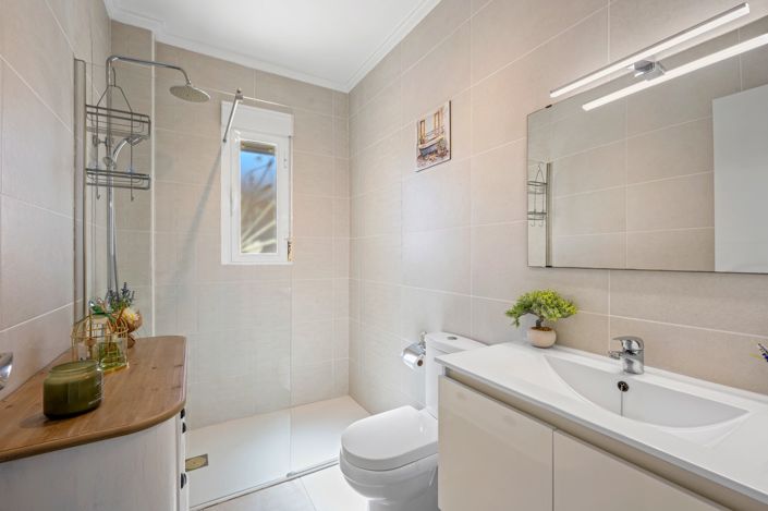 Image No.27-3 Bed Villa for sale