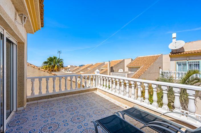 Image No.32-3 Bed Villa for sale