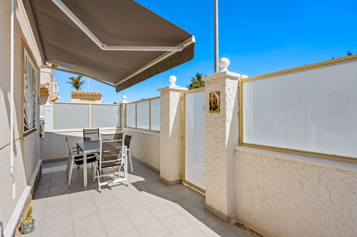 Image No.5-3 Bed Villa for sale