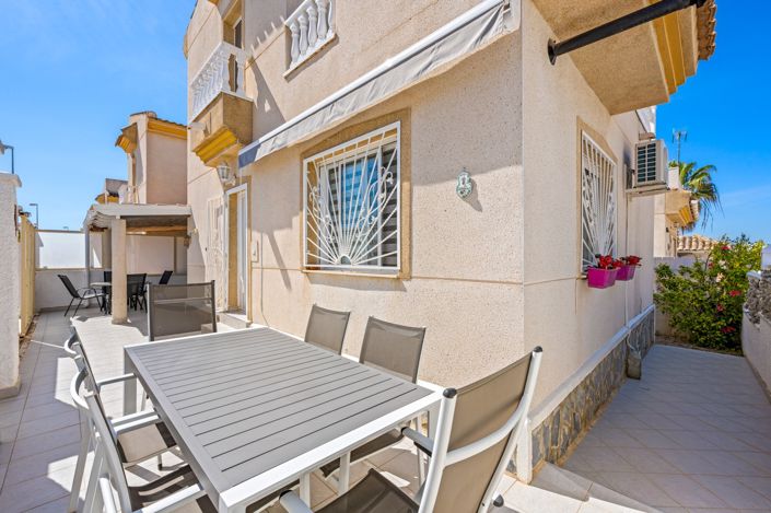 Image No.6-3 Bed Villa for sale