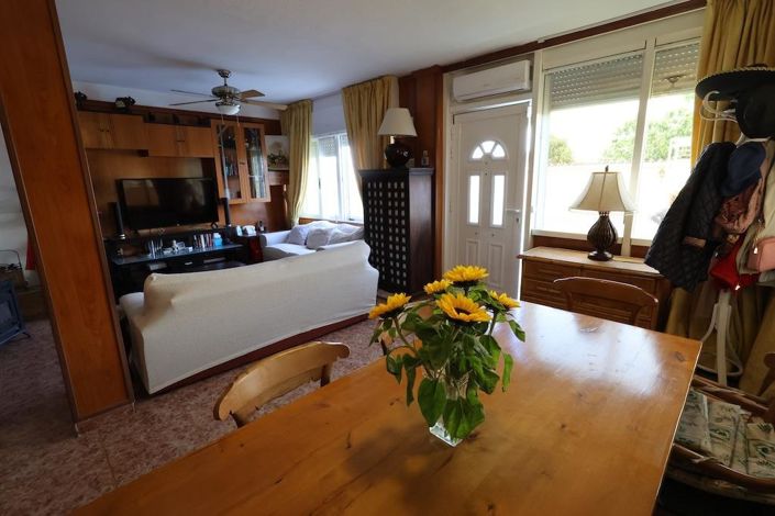 Image No.12-3 Bed Townhouse for sale