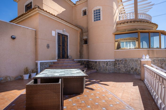 Image No.22-5 Bed Villa for sale