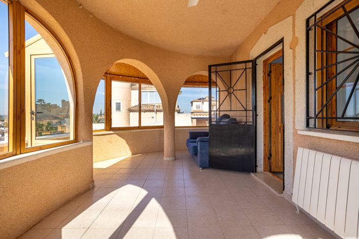 Image No.5-5 Bed Villa for sale