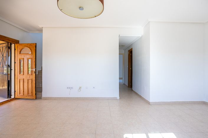 Image No.8-5 Bed Villa for sale