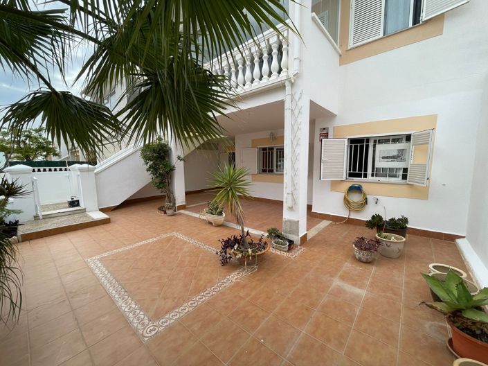Image No.3-Appartement de 2 chambres à vendre à Orihuela Costa