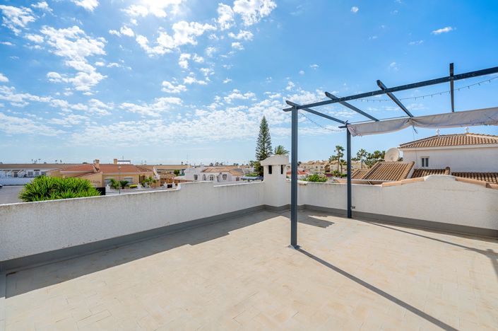 Image No.27-3 Bed Villa for sale