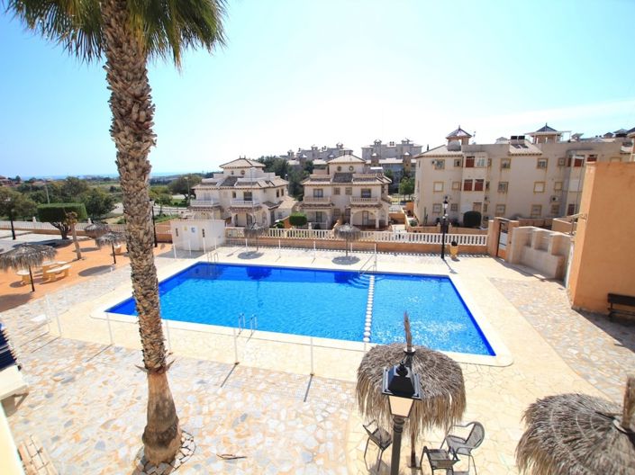 Image No.2-2 Bed Townhouse for sale