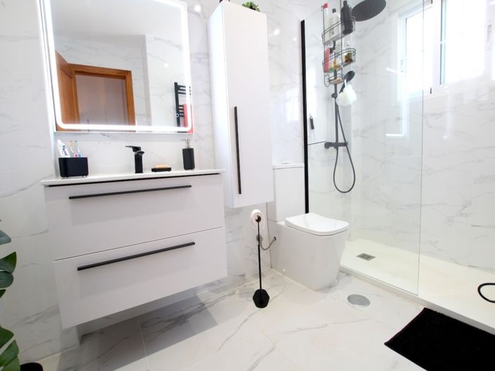 Image No.29-2 Bed Townhouse for sale