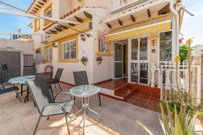 Image No.5-2 Bed Townhouse for sale
