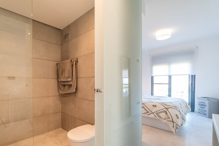 Image No.19-2 Bed Apartment for sale