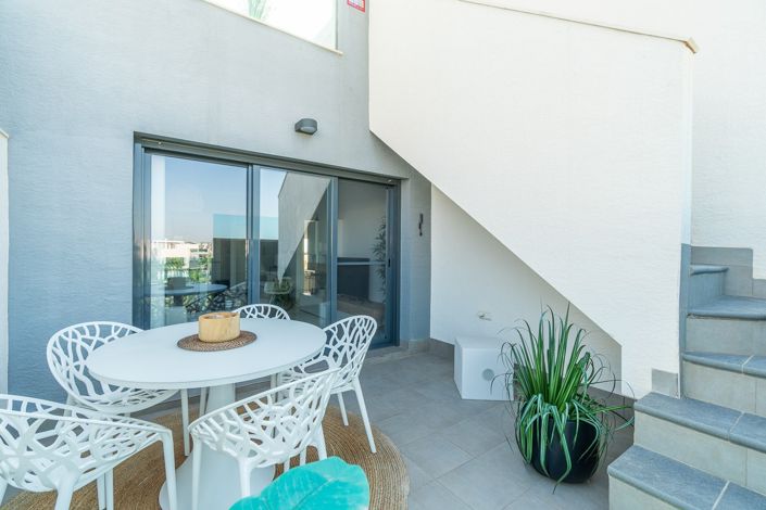 Image No.24-2 Bed Apartment for sale