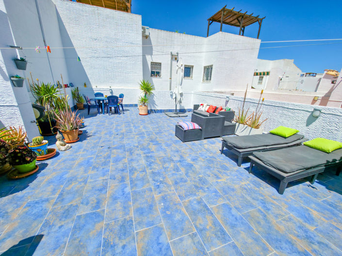 Image No.21-2 Bed Apartment for sale