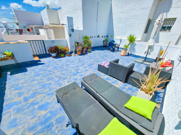 Image No.23-2 Bed Apartment for sale