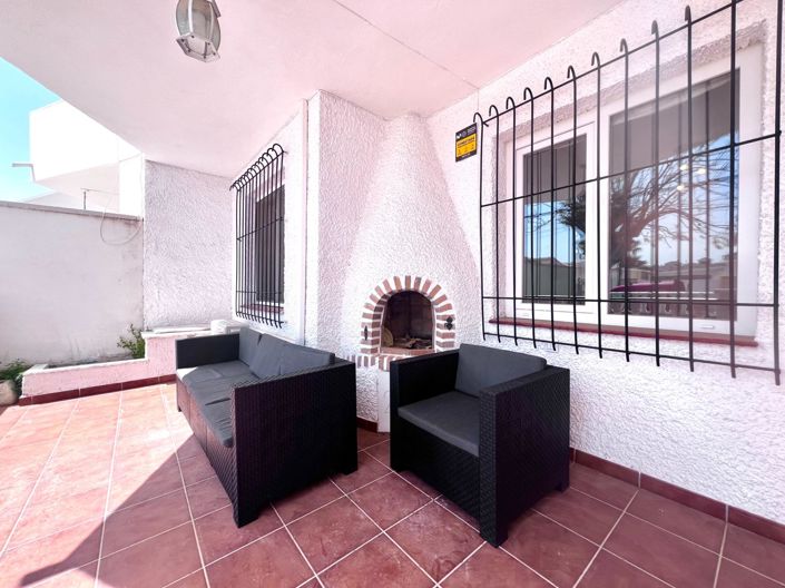 Image No.2-2 Bed Bungalow for sale