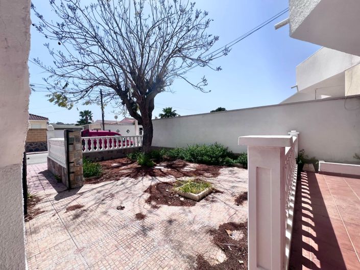 Image No.21-2 Bed Bungalow for sale