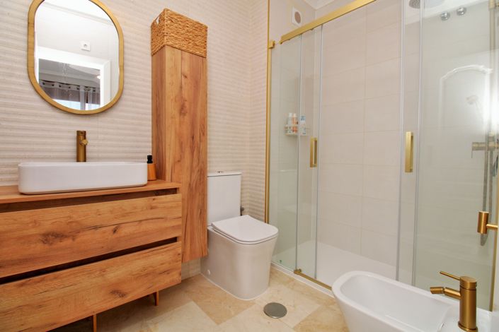 Image No.17-3 Bed Townhouse for sale