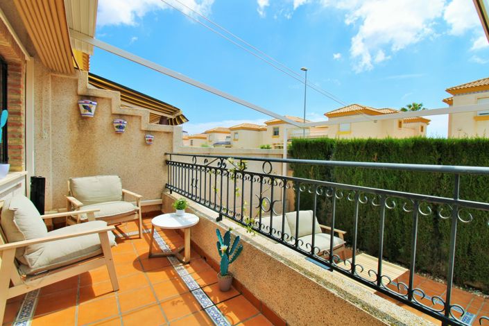 Image No.24-3 Bed Townhouse for sale