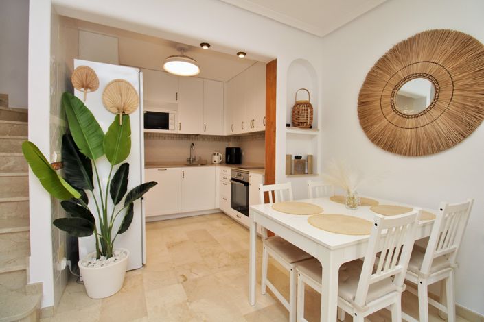 Image No.7-3 Bed Townhouse for sale
