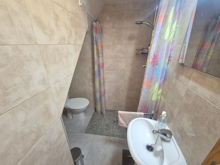 Image No.13-3 Bed Semi-Detached for sale