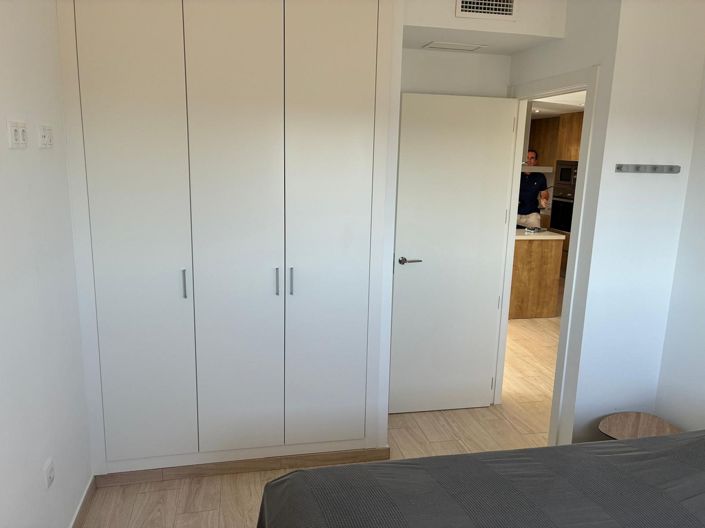 Image No.24-3 Bed Apartment for sale