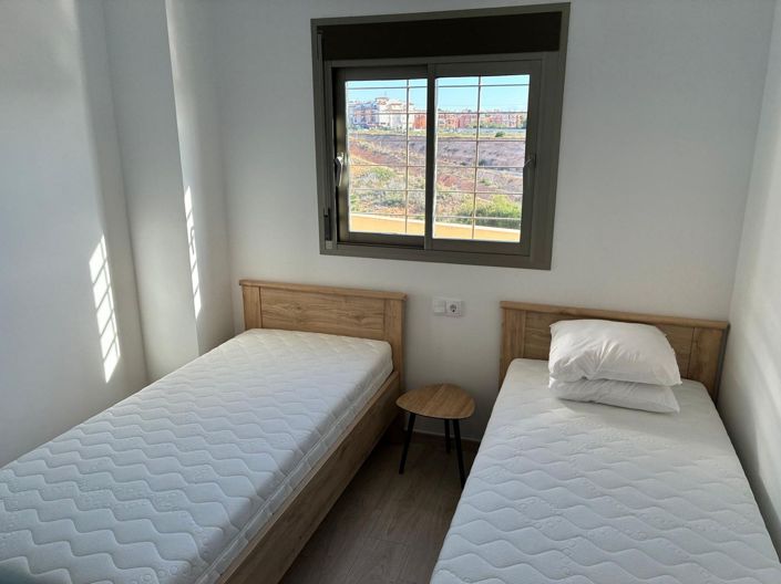 Image No.25-3 Bed Apartment for sale