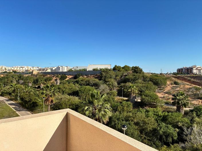 Image No.45-3 Bed Apartment for sale