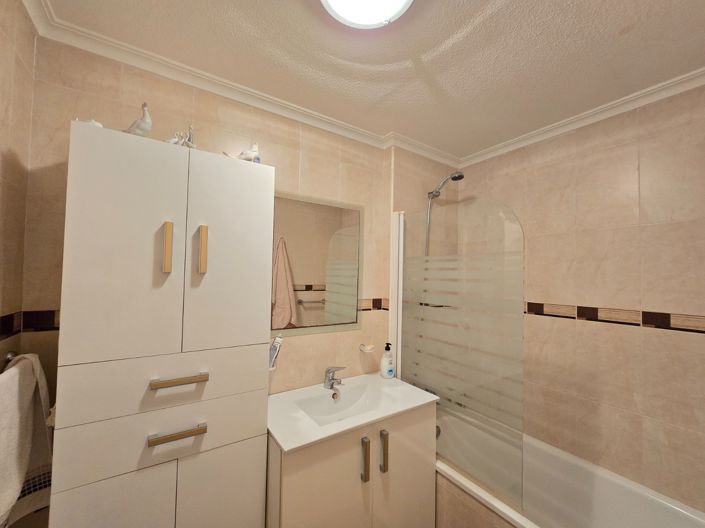 Image No.20-Appartement de 2 chambres à vendre à Alicante