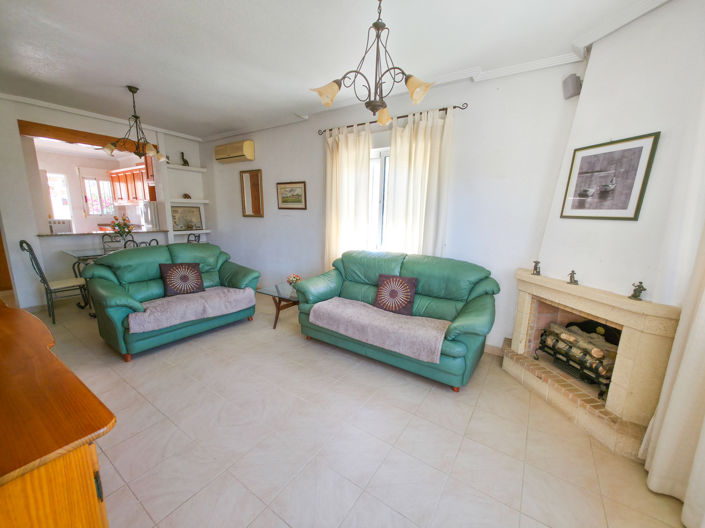 Image No.3-4 Bed Villa for sale