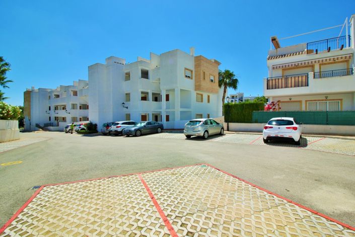 Image No.25-2 Bed Apartment for sale