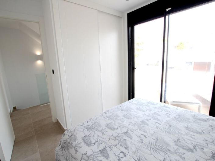 Image No.22-3 Bed Villa for sale