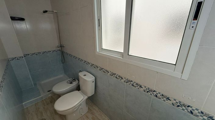 Image No.13-2 Bed Apartment for sale