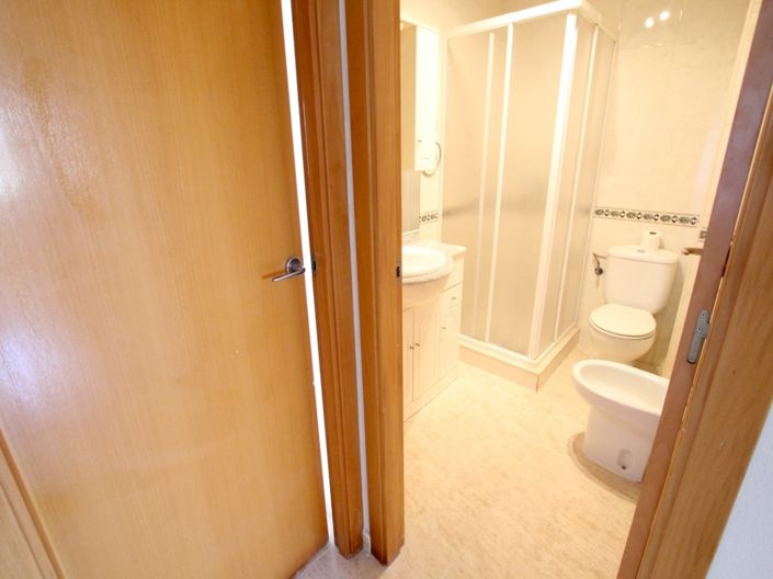 Image No.16-2 Bed Apartment for sale