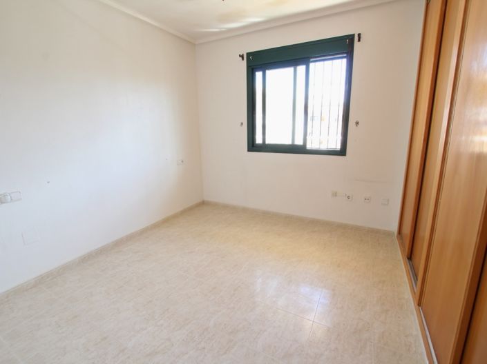 Image No.22-2 Bed Apartment for sale