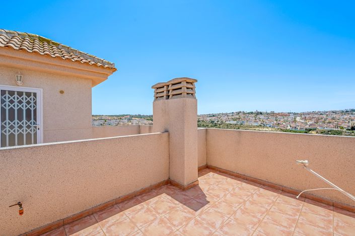 Image No.47-3 Bed Semi-Detached for sale