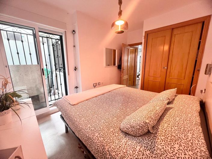 Image No.12-2 Bed Apartment for sale