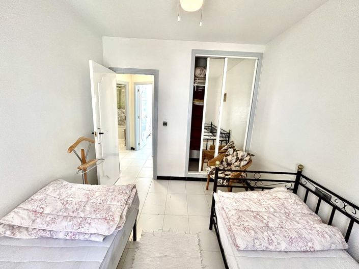 Image No.24-2 Bed Apartment for sale
