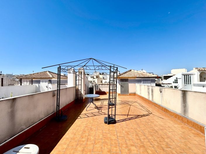 Image No.16-2 Bed Apartment for sale