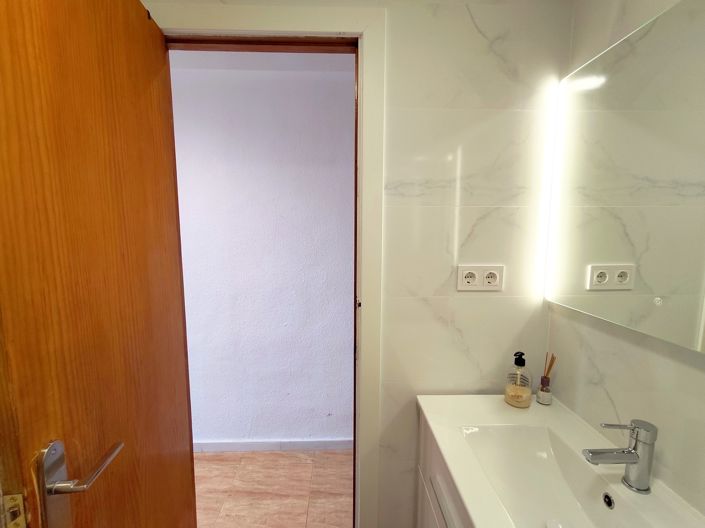 Image No.13-1 Bed Apartment for sale
