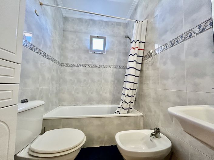 Image No.17-2 Bed Apartment for sale