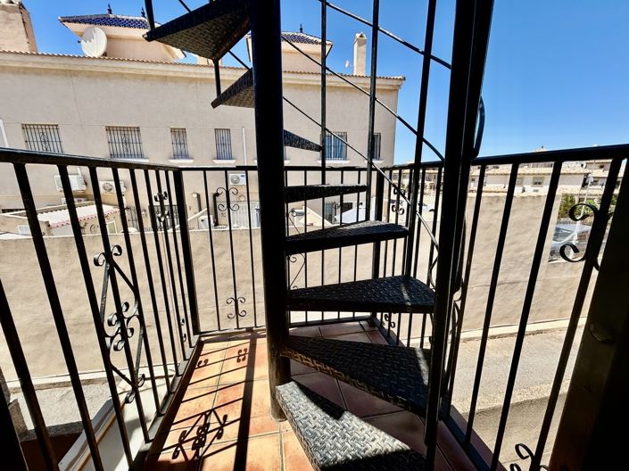 Image No.18-2 Bed Apartment for sale