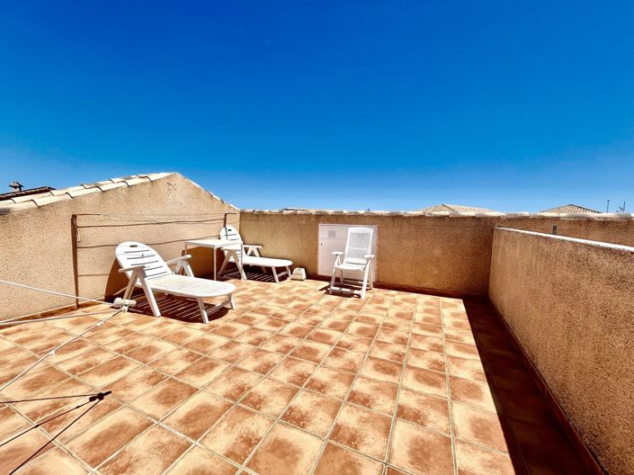 Image No.20-2 Bed Apartment for sale