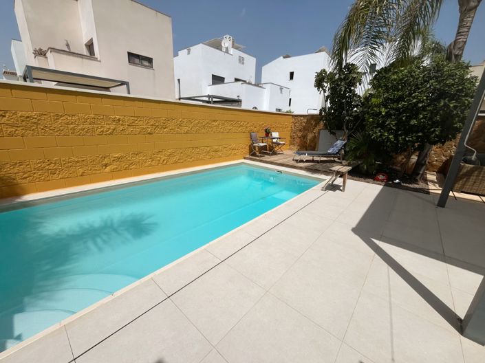 Image No.27-2 Bed Villa for sale