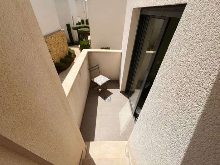 Image No.30-2 Bed Villa for sale